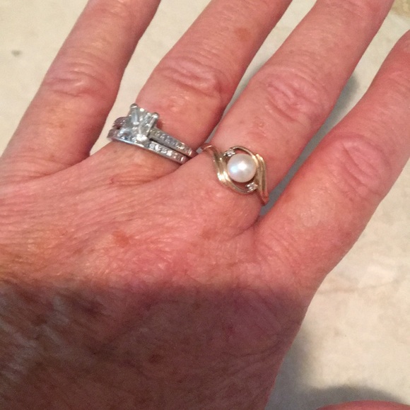 10k Pearl & Diamond Ring - Picture 4 of 5